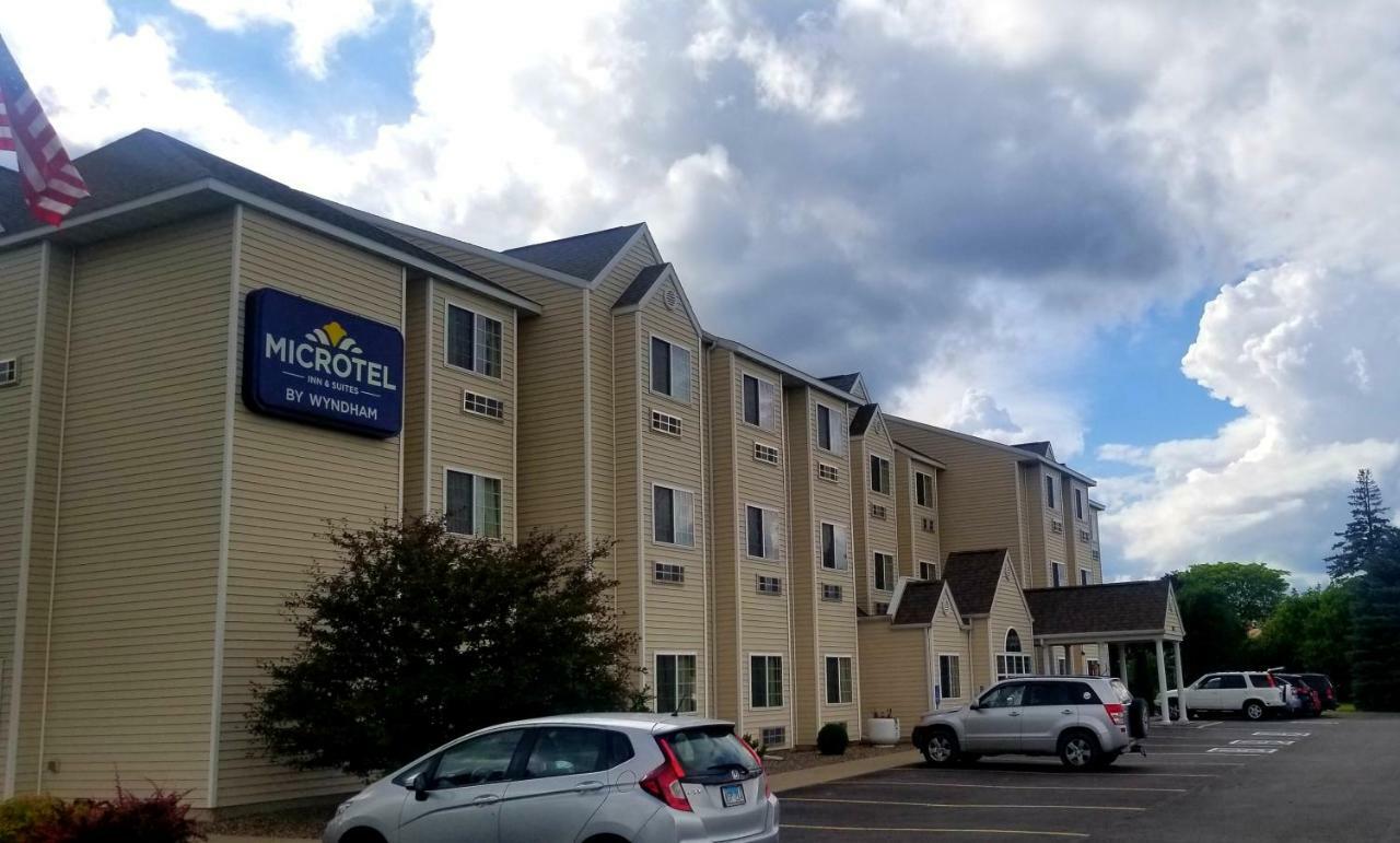 Microtel Inn & Suites By Wyndham Prairie Du Chien Kültér fotó